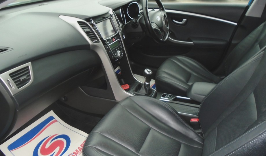 2013 HYUNDAI I30 Premium 5